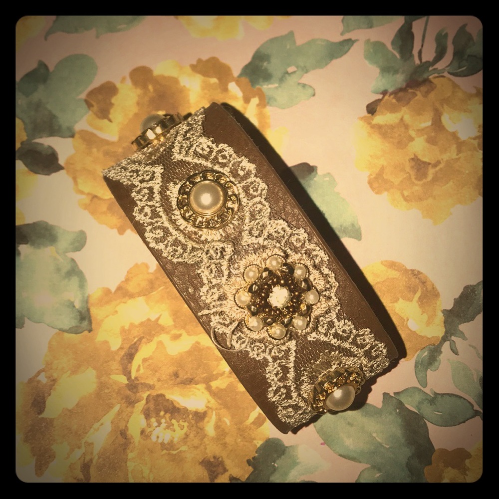 Cuff Bracelet Lace/Pearl/CubicZirconia